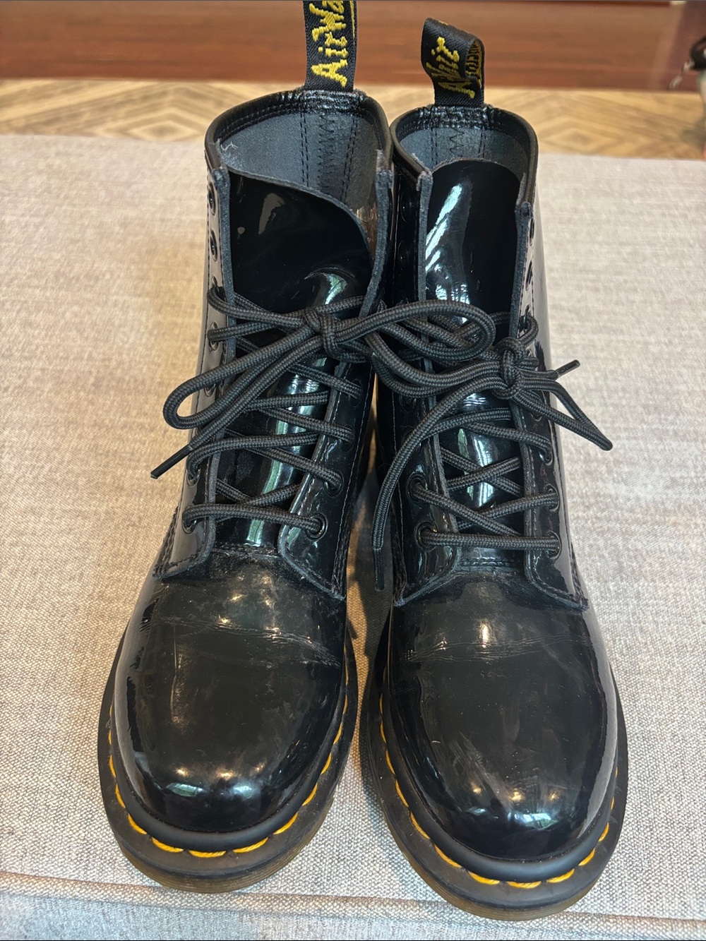 Dr. Martens Black Patent Lace-Up Boots women’s 6 1460 8 eye